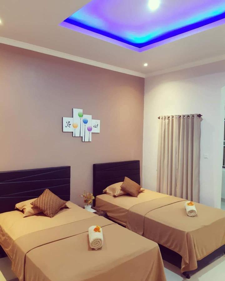 Bis Homestay Sumbawa Exterior photo